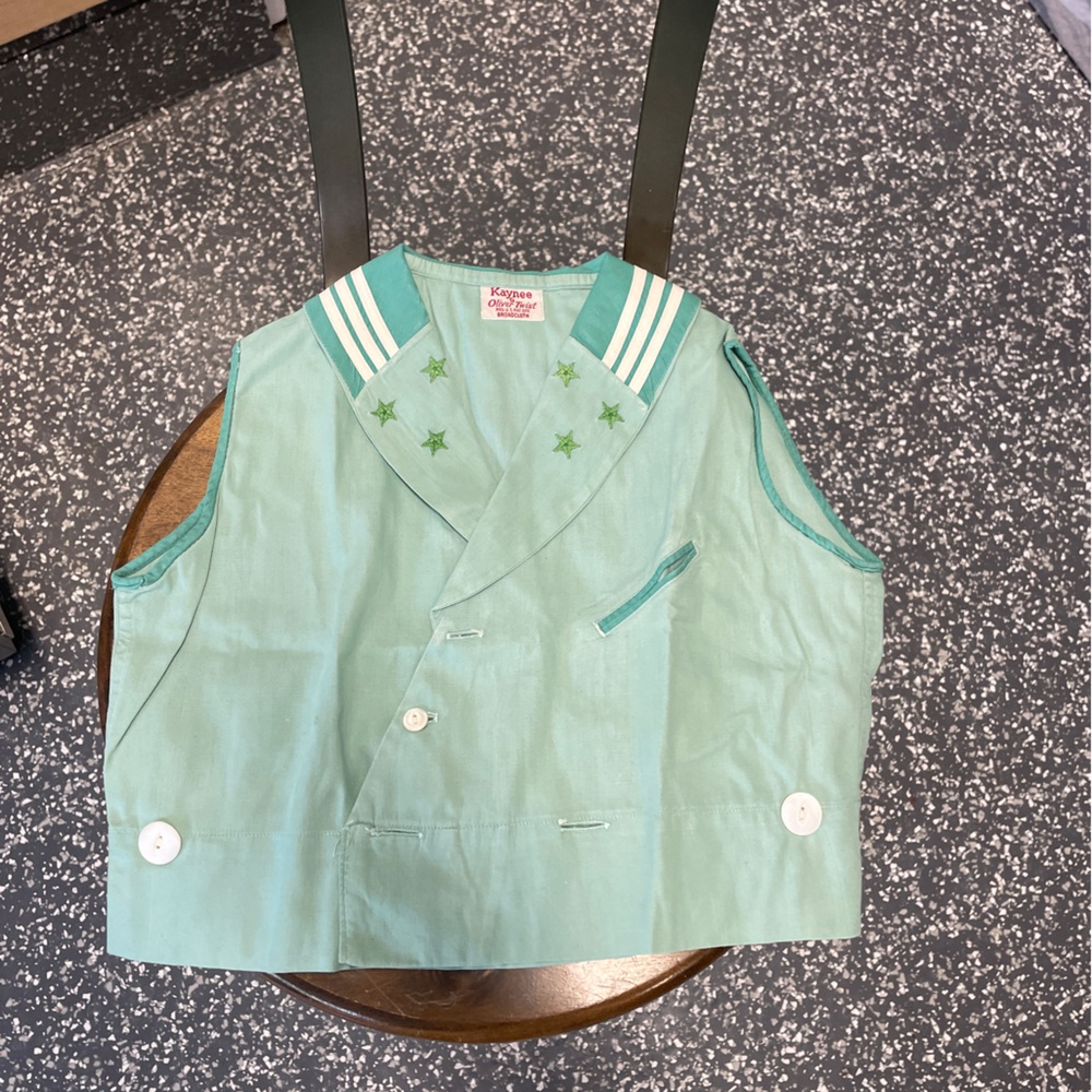 Vintage Kaynee Oliver Twist Green Vest with Star Details, 5